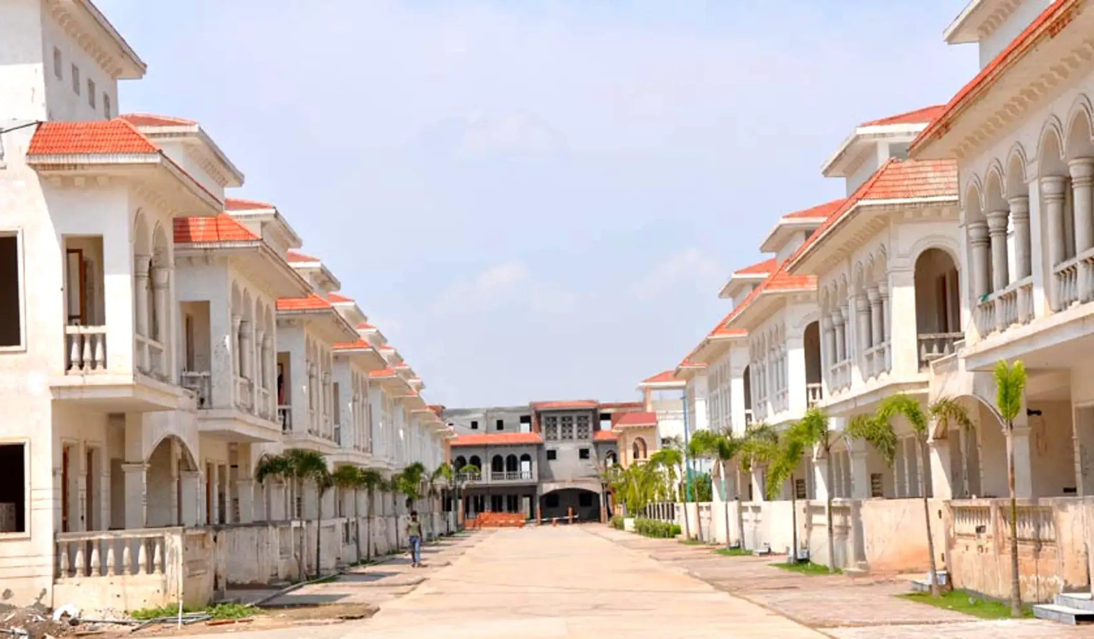 Amrapali Leisure Valley Villas in Techzone 4 Noida Extension
